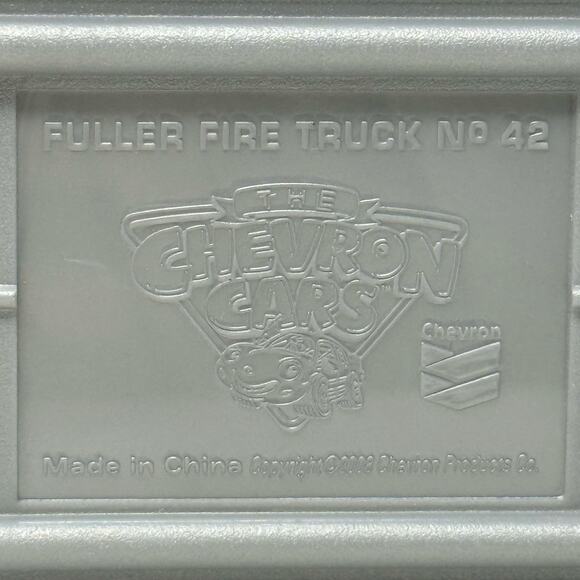 Chevron Cars Fuller Fire Truck No.42 Red Ladder Toy Vehicle Y2K Collectible - Picture 10 of 10